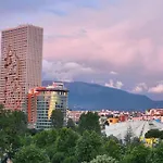 Center Penthouse Oasis Daire