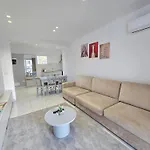 Center Penthouse Oasis Tiran