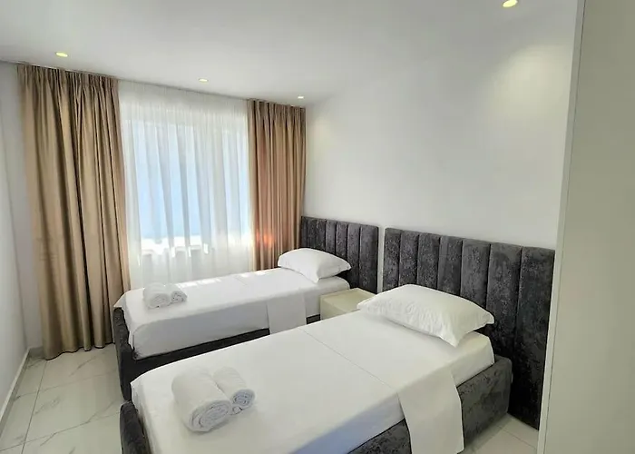 Center Penthouse Oasis 公寓