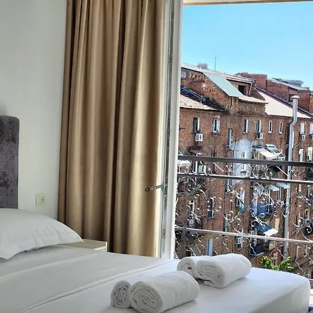 Apartment Center Penthouse Oasis Tirana