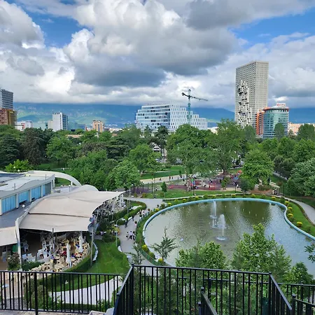 Center Penthouse Oasis Apartman Tirana