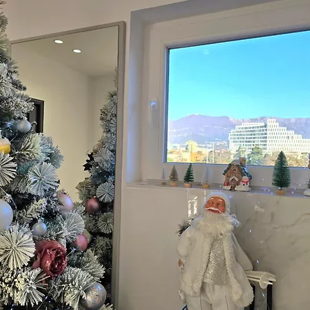 Center Penthouse Oasis *