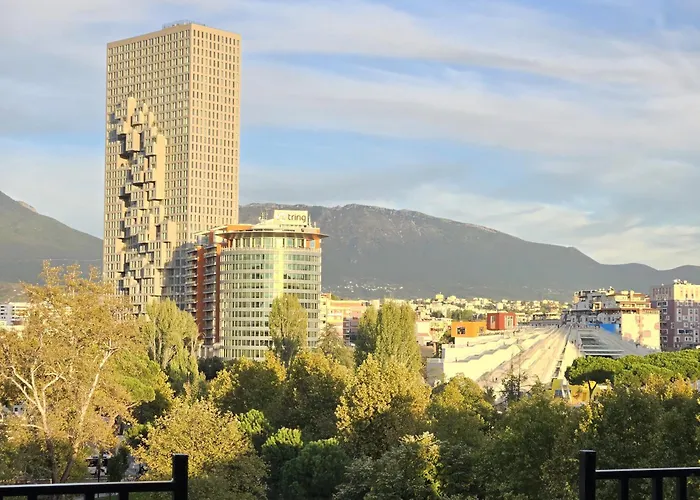 Center Penthouse Oasis